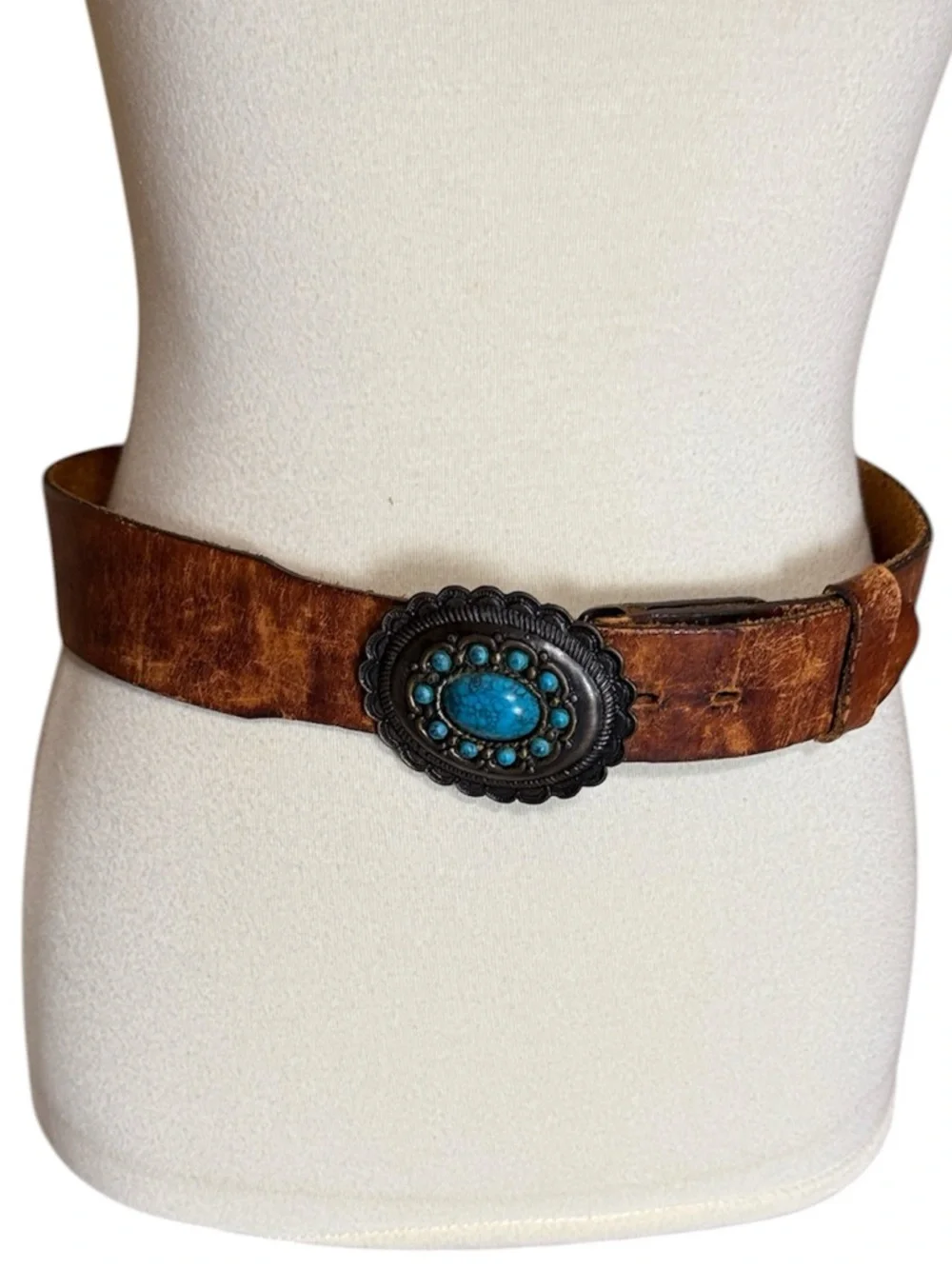 Brown distressed leather belt with torquoise color stones on metal buckle Sz 32